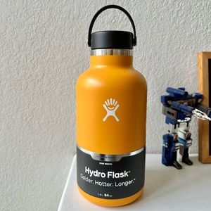 Hydroflask 64oz in Starfish